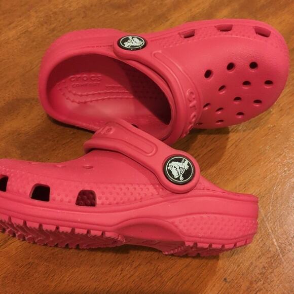 Crocs classic clogs RED toddler size C6 NEW NNT - Picture 2 of 8